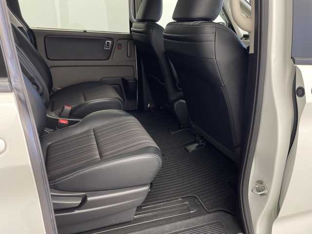 ホンダ フリード ハイブリット EX 岐阜県 2018(平30)年 5.6万km ホワイトオーキッドパール 純正9インチメモリナビ（VXM-197VFNi）/フルセグ/BT/DVD/バックカメラ/ホンダセンシング/・衝突軽減ブレーキ/・アダプティブクルーズコントロール/・車線維持支援システム/・路外逸脱抑制機能/・先行車発進お知らせ機能/・誤発進抑制機能/・後方誤発進抑制機能/ビルトインETC/社外ドライブ/ハーフレザーシート/前席シートヒーター/本革ステアリング/ステアリングスイッチ/LEDオートライト/パーキングセンサー/純正フロアマット/GPSレーダー探知機/サイドバイザー/純正15インチAW/プッシュスタート/サンシェード