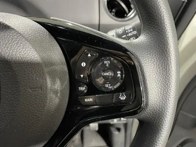 ホンダ Ｎ ＢＯＸ カスタム L 青森県 2023(令5)年 0.8万km プラチナホワイトパール ワンオーナー/純正14AW/純正フロアマット/両側パワースライドドア/フォグランプ/コーナーセンサー/ベンチシート/シートヒーター前席/クルーズコントロール/衝突軽減ブレーキ/車線逸脱警報/アイドリングストップ/ヒルスタートアシスト/盗難防止警報/横滑り防止機能/電動パーキング/USB/スペアキー/社外14AW冬タイヤ積込（155/65/14）/保証書/取扱説明書