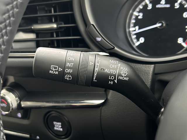 マツダ ＣＸ－３０ X プロアクティブツーリングセレクション 道央・札幌 2020(令2)年 0.7万km ディープクリスタルブルーマイカ ・４WD/・衝突被害軽減システム/・純正ナビ/・フルセグTV/DVD/CD/Bluetooth/・全方位カメラ/・パワーバックドア/・追従走行クルーズコントロール/・アイドリングストップ/・ダウンヒルアシストコントロール/・横滑防止機能/・スマートキー/スペアキー/・革巻ステアリング/・ステアリングリモコン/ステアリングヒーター/・前席シートヒーター/運転席パワーシート/・ハーフレザーシート/・オートライト/LEDヘッドライト/・フォグランプ/・純正フロアマット/・純正アルミホイール/・前後コーナーセンサー/・ETC