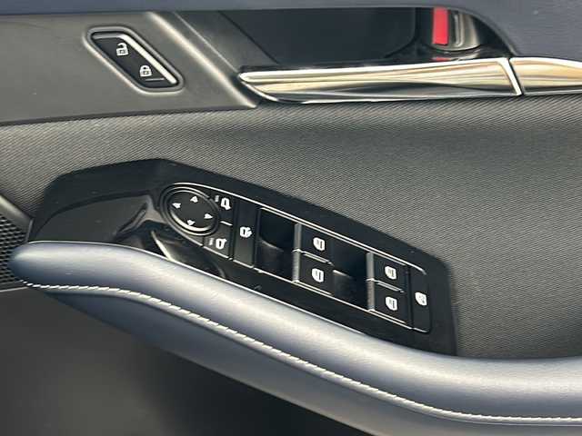 マツダ ＣＸ－３０ X プロアクティブツーリングセレクション 道央・札幌 2020(令2)年 0.7万km ディープクリスタルブルーマイカ ・４WD/・衝突被害軽減システム/・純正ナビ/・フルセグTV/DVD/CD/Bluetooth/・全方位カメラ/・パワーバックドア/・追従走行クルーズコントロール/・アイドリングストップ/・ダウンヒルアシストコントロール/・横滑防止機能/・スマートキー/スペアキー/・革巻ステアリング/・ステアリングリモコン/ステアリングヒーター/・前席シートヒーター/運転席パワーシート/・ハーフレザーシート/・オートライト/LEDヘッドライト/・フォグランプ/・純正フロアマット/・純正アルミホイール/・前後コーナーセンサー/・ETC