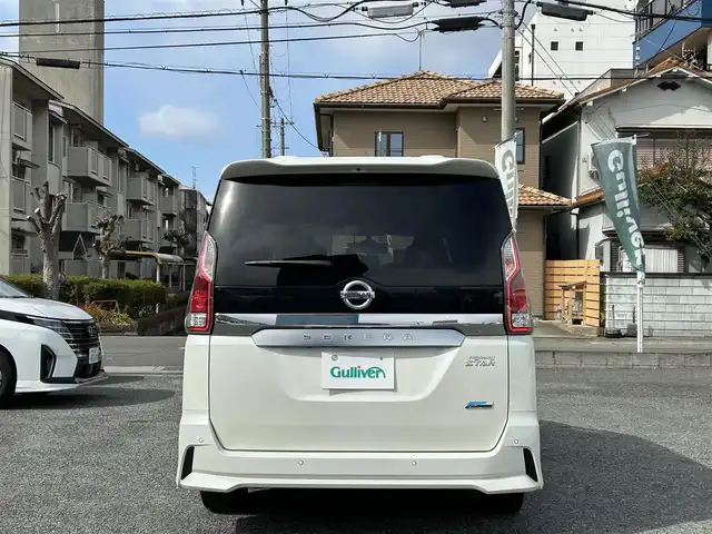 日産 セレナ