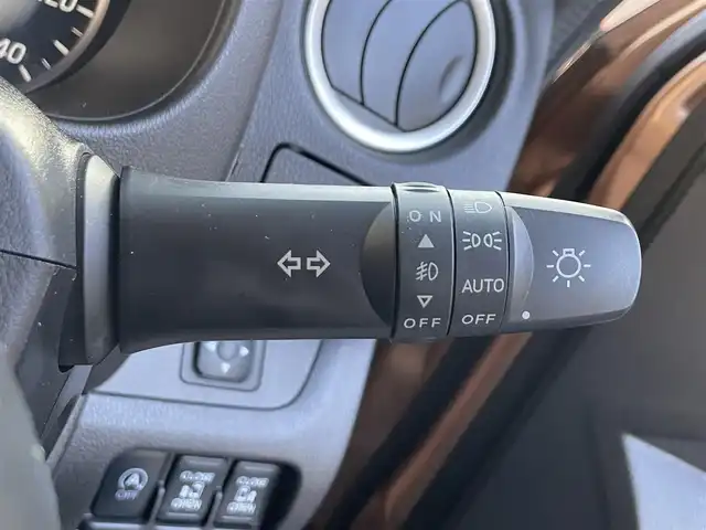 日産 デイズ ルークス HWS X Vセレクション 滋賀県 2018(平30)年 2.2万km ピンクゴールドM 純正ナビ/（CD/DVD/SD/Bluetooth/AUX/フルセグTV）/アラウンドビューモニター/前後ドライブレコーダー/両側電動スライドドア/エマージェンシーブレーキ/車線逸脱警報/ハーフレザーシート/LEDヘッドライト/フォグランプ/オートヘッドライト/オートマチックハイビーム/革巻きステアリング/ステアリングリモコン/リアサーキュレーター/リアロールサンシェイド/純正アルミホイール/純正フロアマット/スペアキー/オートリトラーミラー