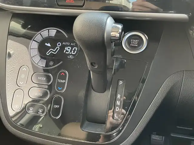 日産 デイズ ルークス HWS X Vセレクション 滋賀県 2018(平30)年 2.2万km ピンクゴールドM 純正ナビ/（CD/DVD/SD/Bluetooth/AUX/フルセグTV）/アラウンドビューモニター/前後ドライブレコーダー/両側電動スライドドア/エマージェンシーブレーキ/車線逸脱警報/ハーフレザーシート/LEDヘッドライト/フォグランプ/オートヘッドライト/オートマチックハイビーム/革巻きステアリング/ステアリングリモコン/リアサーキュレーター/リアロールサンシェイド/純正アルミホイール/純正フロアマット/スペアキー/オートリトラーミラー