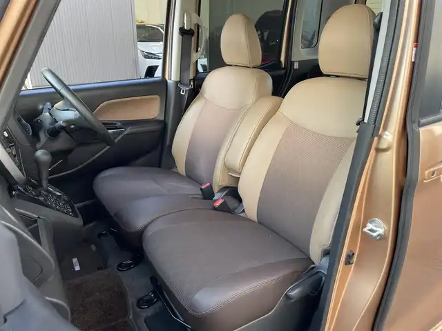 日産 デイズ ルークス HWS X Vセレクション 滋賀県 2018(平30)年 2.2万km ピンクゴールドM 純正ナビ/（CD/DVD/SD/Bluetooth/AUX/フルセグTV）/アラウンドビューモニター/前後ドライブレコーダー/両側電動スライドドア/エマージェンシーブレーキ/車線逸脱警報/ハーフレザーシート/LEDヘッドライト/フォグランプ/オートヘッドライト/オートマチックハイビーム/革巻きステアリング/ステアリングリモコン/リアサーキュレーター/リアロールサンシェイド/純正アルミホイール/純正フロアマット/スペアキー/オートリトラーミラー