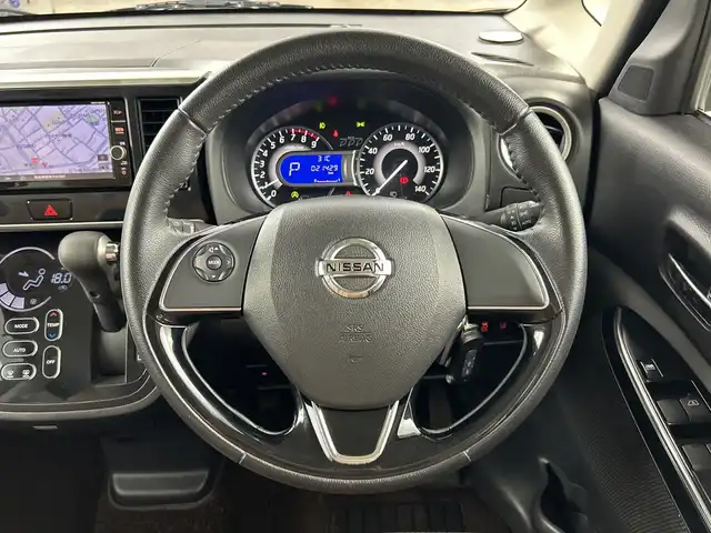 日産 デイズ ルークス HWS X Vセレクション 愛知県 2018(平30)年 2.2万km ピンクゴールドM 禁煙車/純正7インチナビ/（CD/DVD/SD/Bluetooth/AUX/フルセグTV）/全方位カメラ/衝突軽減ブレーキ/レーンキープアシスト/オートマチックハイビーム/前後ドライブレコーダー/ハーフレザーシート/両側パワースライドドア/アイドリングストップ/純正15インチアルミホイール/純正フロアマット/スマートキー/プッシュスタート/横滑り防止装置/LＥＤヘッドライト/オートライト/フロントフォグランプ/電動格納ミラー