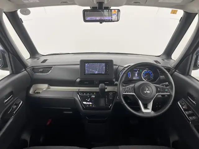 三菱 デリカミニ T プレミアム 富山県 2023(令5)年 0.5万km ＤグリーンⅡ 4WD/社外ナビ（AM/FM/CD/DVD/SD/BT）/フルセグTV/アラウンドビューモニター/衝突被害軽減ブレーキシステム/マイパイロット/アダプティブクルーズコントロール/車線逸脱防止支援機能/オートマチックハイビーム/LEDヘッドライト/ハーフレザーシート/前席シートヒーター/ステアリングヒーター/デジタルインナーミラー/パドルシフト/コーナーセンサー前後/ダウンヒルアシストコントロール/純正15インチAW/スマートキー×２/プッシュスタート/取扱説明書/保証書/社外フロアマット