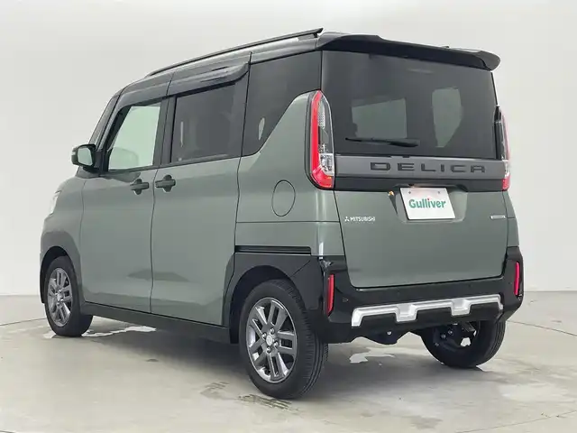 三菱 デリカミニ T プレミアム 富山県 2023(令5)年 0.5万km ＤグリーンⅡ 4WD/社外ナビ（AM/FM/CD/DVD/SD/BT）/フルセグTV/アラウンドビューモニター/衝突被害軽減ブレーキシステム/マイパイロット/アダプティブクルーズコントロール/車線逸脱防止支援機能/オートマチックハイビーム/LEDヘッドライト/ハーフレザーシート/前席シートヒーター/ステアリングヒーター/デジタルインナーミラー/パドルシフト/コーナーセンサー前後/ダウンヒルアシストコントロール/純正15インチAW/スマートキー×２/プッシュスタート/取扱説明書/保証書/社外フロアマット