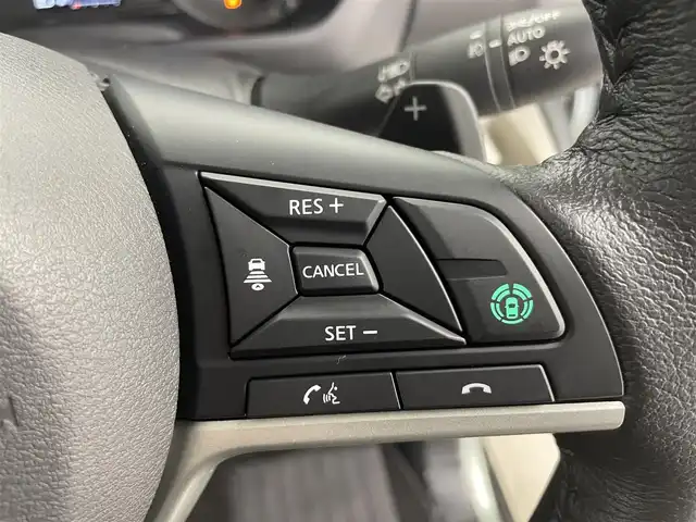 三菱 デリカミニ T プレミアム 富山県 2023(令5)年 0.5万km ＤグリーンⅡ 4WD/社外ナビ（AM/FM/CD/DVD/SD/BT）/フルセグTV/アラウンドビューモニター/衝突被害軽減ブレーキシステム/マイパイロット/アダプティブクルーズコントロール/車線逸脱防止支援機能/オートマチックハイビーム/LEDヘッドライト/ハーフレザーシート/前席シートヒーター/ステアリングヒーター/デジタルインナーミラー/パドルシフト/コーナーセンサー前後/ダウンヒルアシストコントロール/純正15インチAW/スマートキー×２/プッシュスタート/取扱説明書/保証書/社外フロアマット