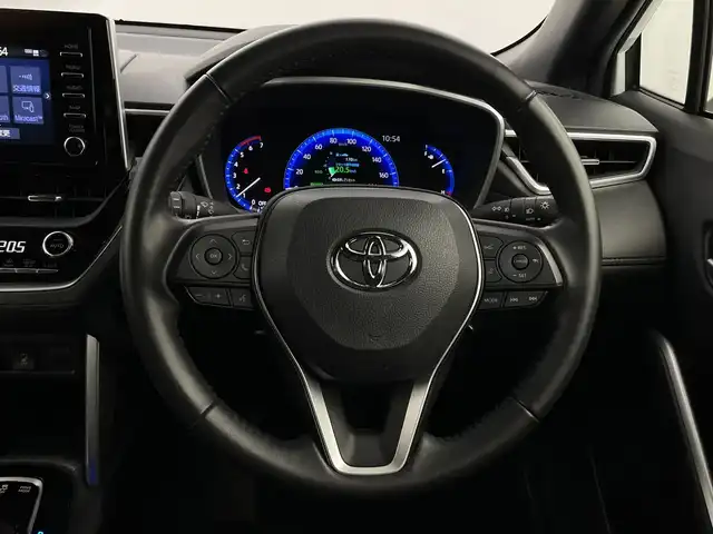 トヨタ カローラ クロス ハイブリッド Z 新潟県 2021(令3)年 5.2万km プラチナホワイトパールマイカ 禁煙車/ワンオーナー/純正ディスプレイオーディオ/　フルセグ/USB/Bluetooth/Miracast/　ナビ無料期間終了/バックカメラ/コーナーセンサー/ハーフレザーシート/前席シートヒーター/運転席パワーシート/パワーバックドア/LEDヘッドライト/オートライト/フォグランプ/オートハイビーム/レーダークルーズコントロール/電動格納式ミラー/ETC/社外ルミ付きスタッドレス/　（積み込み８mm）/新車時保証書/取扱説明書/スペアキー