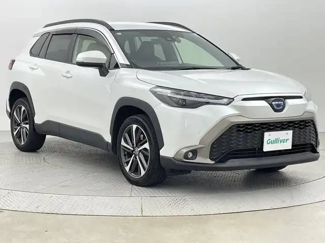 トヨタ カローラ クロス ハイブリッド Z 新潟県 2021(令3)年 5.2万km プラチナホワイトパールマイカ 禁煙車/ワンオーナー/純正ディスプレイオーディオ/　フルセグ/USB/Bluetooth/Miracast/　ナビ無料期間終了/バックカメラ/コーナーセンサー/ハーフレザーシート/前席シートヒーター/運転席パワーシート/パワーバックドア/LEDヘッドライト/オートライト/フォグランプ/オートハイビーム/レーダークルーズコントロール/電動格納式ミラー/ETC/社外ルミ付きスタッドレス/　（積み込み８mm）/新車時保証書/取扱説明書/スペアキー