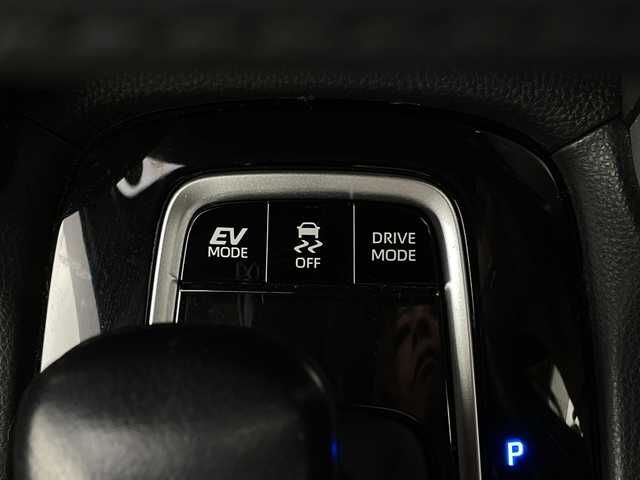 トヨタ カローラ クロス ハイブリッド Z 新潟県 2021(令3)年 5.2万km プラチナホワイトパールマイカ 禁煙車/ワンオーナー/純正ディスプレイオーディオ/　フルセグ/USB/Bluetooth/Miracast/　ナビ無料期間終了/バックカメラ/コーナーセンサー/ハーフレザーシート/前席シートヒーター/運転席パワーシート/パワーバックドア/LEDヘッドライト/オートライト/フォグランプ/オートハイビーム/レーダークルーズコントロール/電動格納式ミラー/ETC/社外ルミ付きスタッドレス/　（積み込み８mm）/新車時保証書/取扱説明書/スペアキー