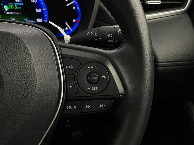 トヨタ カローラ クロス ハイブリッド Z 新潟県 2021(令3)年 5.2万km プラチナホワイトパールマイカ 禁煙車/ワンオーナー/純正ディスプレイオーディオ/　フルセグ/USB/Bluetooth/Miracast/　ナビ無料期間終了/バックカメラ/コーナーセンサー/ハーフレザーシート/前席シートヒーター/運転席パワーシート/パワーバックドア/LEDヘッドライト/オートライト/フォグランプ/オートハイビーム/レーダークルーズコントロール/電動格納式ミラー/ETC/社外ルミ付きスタッドレス/　（積み込み８mm）/新車時保証書/取扱説明書/スペアキー