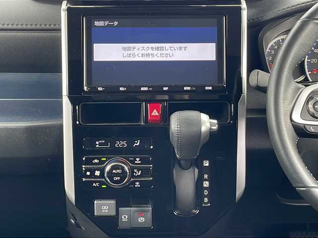 トヨタ ルーミー カスタムG－T 三重県 2020(令2)年 4.2万km ブラックマイカメタリック 純正9インチナビ(CD/DVD/TV/BT)/プッシュスタート/スマートキー/スペアキー/取扱説明書/保証書/レーダークルーズコントロール/バックカメラ/前後ドライブレコーダー/純正フロアマット/シートヒーター/両側パワースライドドア/純正アルミホイール/オートライト/オートマチックハイビーム/LEDヘッドライト/衝突軽減ブレーキ/電子パーキング/オートブレーキホールド/電動格納ミラー/禁煙車