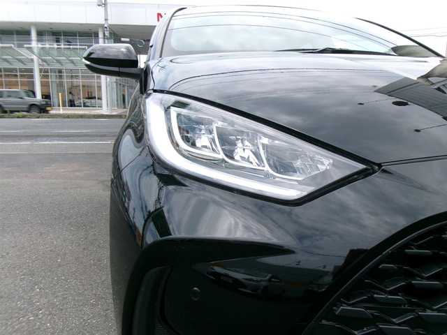 トヨタ ヤリス G 群馬県 2024(令6)年 0.7万km ブラック ワンオーナー/ディスプレイオーディオ・ナビ/バックモニター/LEDヘッドライト/ビルトインETC/社外14インチアルミホイール/社外ドライブレコーダー/スマートキー×2/プッシュスタート/保証書＆取説