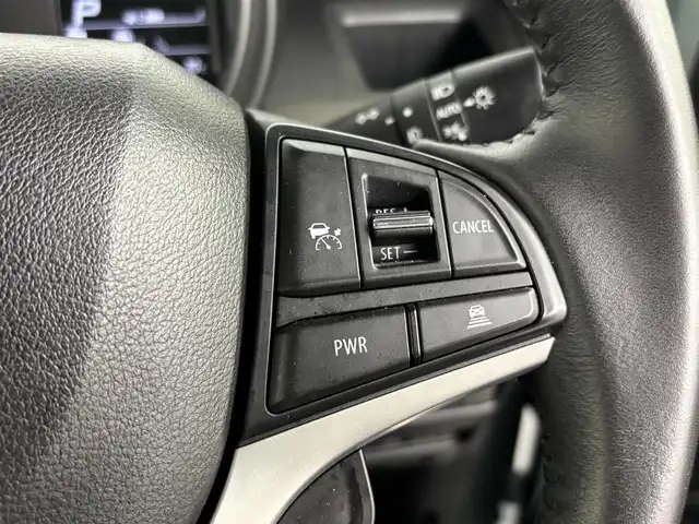 スズキ スペーシア ギア HYBRID XZ 埼玉県 2023(令5)年 3.9万km オフブルーメタリック/ガンメタリック2トーンルーフ 禁煙車　/社外ナビ(carrozzeria製　AVIC-RW113)　/両側パワースライドドア　/ツートンルーフ　/デュアルカメラブレーキサポート　/バックカメラ　/ビルトインＥＴＣ　/シートヒーターＤ＋Ｎ席　/純正フロアマット　/純正アルミホイール１４インチ/コーナーセンサー