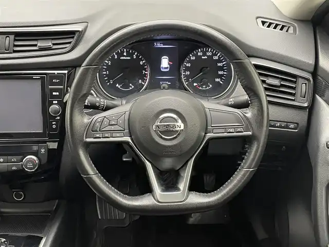 日産 エクストレイル 20X 兵庫県 2018(平30)年 5.3万km ブリリアントホワイトパール 純正9インチナビ/フルセグ C D DVD BD MSV BT AUX/アラウンドビューモニター/エマージェンシーブレーキ/LDA/進入禁止警報/デジタルインナーミラー/パワーバックドア/ETC/ダウンヒルアシストコントロール/スマートキー/ドアバイザー/純正18インチアルミホイール