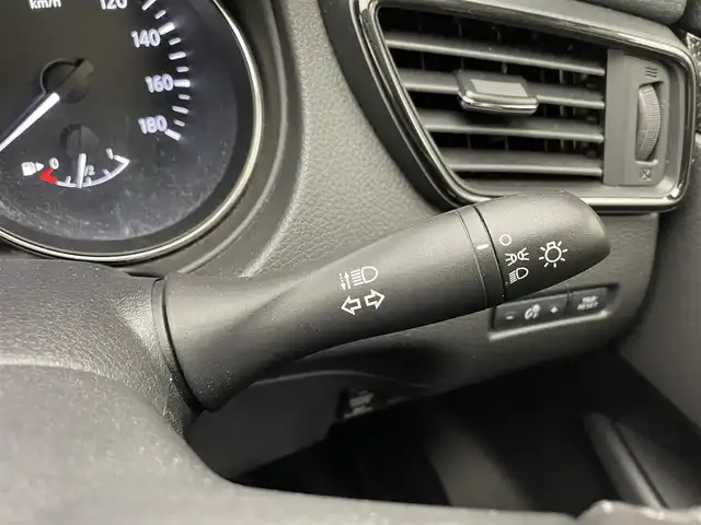 日産 エクストレイル 20X 兵庫県 2018(平30)年 5.3万km ブリリアントホワイトパール 純正9インチナビ/フルセグ C D DVD BD MSV BT AUX/アラウンドビューモニター/エマージェンシーブレーキ/LDA/進入禁止警報/デジタルインナーミラー/パワーバックドア/ETC/ダウンヒルアシストコントロール/スマートキー/ドアバイザー/純正18インチアルミホイール