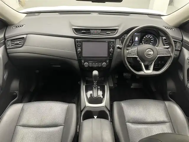 日産 エクストレイル 20X 兵庫県 2018(平30)年 5.3万km ブリリアントホワイトパール 純正9インチナビ/フルセグ C D DVD BD MSV BT AUX/アラウンドビューモニター/エマージェンシーブレーキ/LDA/進入禁止警報/デジタルインナーミラー/パワーバックドア/ETC/ダウンヒルアシストコントロール/スマートキー/ドアバイザー/純正18インチアルミホイール