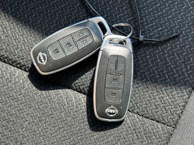 日産 ルークス ハイウェイスター X 岐阜県 2023(令5)年 0.8万km オーシャンブルーP 登録時走行距離　7549km/純正９型ナビ/全包囲カメラ/バックカメラ/両側パワースライド/エマージェンシーブレーキ/純正アルミホイール/前後ドライブレコーダー/社外フロアマット/スマートキー/スペアキー１本/プッシュスタート/ＬＥＤヘッドライト/オートライト
