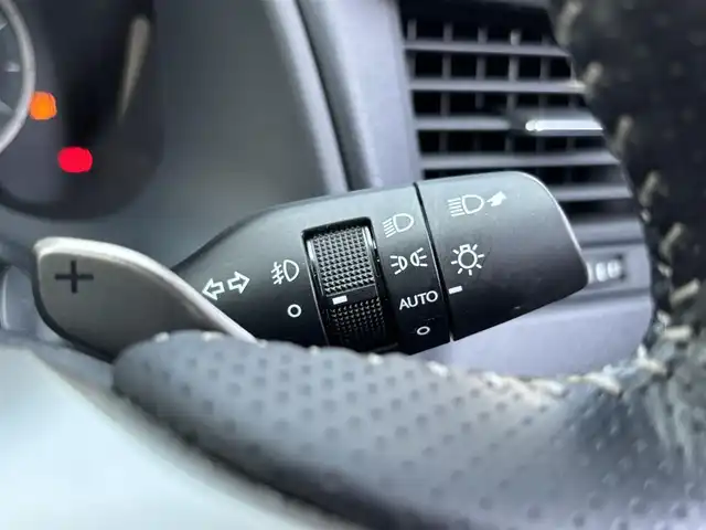 レクサス ＲＸ 300 Fスポーツ 大分県 2019(令1)年 2.9万km ブラック ・純正ナビ(BT/CD/DVD/SD/AUX/USB/Miracast)/・全方位カメラ/・フルセグテレビ/・ムーンルーフ/・ヘッドアップディスプレイ/・テレビキャンセラー/・AC100V/・レーダークルーズコントロール/・ドライブレコーダー/・ETC 2.0/・プリクラッシュセーフティ/・ブラインドスポットモニター/・パドルシフト/・ステアリングリモコン/・ステアリングヒーター/・パワーシート/・シートメモリー/・シートヒーター/・シートクーラー/・ブレーキホールド/・電動リアゲート/・スマートキー/・プッシュスタートボタン/・純正アルミホイール