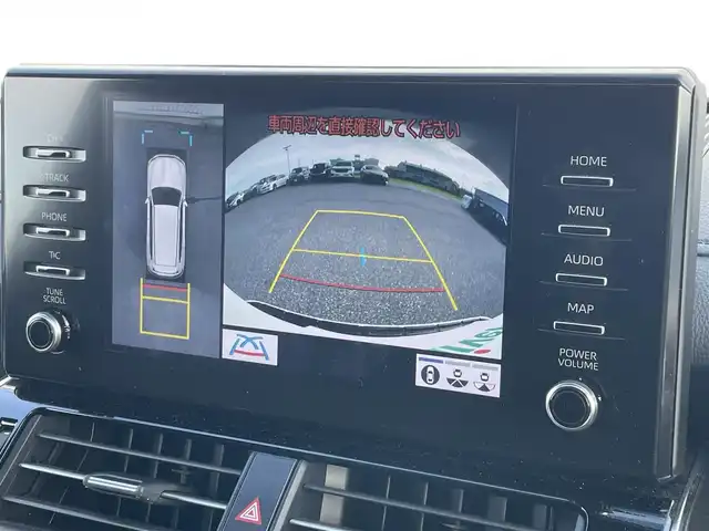 トヨタ ランドクルーザー ZX 滋賀県 2022(令4)年 1.5万km プレシャスホワイトパール ワンオーナー/電動サンルーフ/純正9型ディスプレイ/・Bluetooth/フルセグ/・CD/DVD/アラウンドビューモニター/ウッドコンビステアリング/ステアリングリモコン/ステアリングヒーター/ETC2.0/前後ドライブレコーダー/黒革シート/前席パワーシート/全席シートベンチレーション/全席シートヒーター/マルチテレインセレクト/電動デフロック/パワーバックドア/トヨタセーフティセンス/・レーダークルーズコントロール/・レーンディパーチャーアラート/・ブラインドスポットモニター/・プリクラッシュセーフティ/・クリアランスソナー/・リヤクロストラフィックアラート/・ロードサインアシスト/・ヘッドアップディスプレイ/プロジェクター式LEDヘッドランプ/フォグライト/オートハイビーム/指紋認証スタートスイッチ/スマートキー