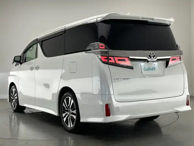トヨタ ヴェルファイア Z Gエディション 愛知県 2018(平30)年 2.3万km ホワイトパールクリスタルシャイン 純正１０型ナビ　純正後席モニター　禁煙車　バックカメラ　三眼ＬＥＤライト　ＡＣ１００Ｖ電源　黒革　シートヒーター　エアシート　電動リアゲート　両側パワスラ　セーフティセンス　衝突軽減装置　追従クルコン