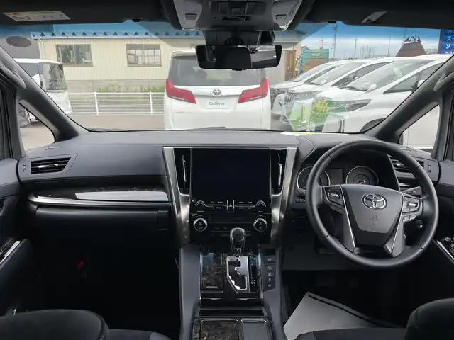 トヨタ アルファードハイブリット S タイプゴールドⅢ 富山県 2023(令5)年 3.5万km ホワイトパールクリスタルシャイン サンルーフ/モデリスタエアロ/JBLサウンド/純正10.5型ディスプレイオーディオ（ナビ機能有）/AM/FM/DVD/BT/USB/フルセグ）/全方位カメラ/純正後席モニター/ETC/デジタルインナーミラー/ハーフレザーシート/ブラインドスポットモニター/衝突被害軽減システム/レーダークルーズコントロール/レーンキープアシスト/コーナーセンサー/横滑り防止装置/純正アルミホイール/社外フロアマット/両側パワースライドドア/オートLEDライト/オートマチックハイビーム/革巻きステアリング/ステアリングスイッチ/スマートキー/スペアキー
