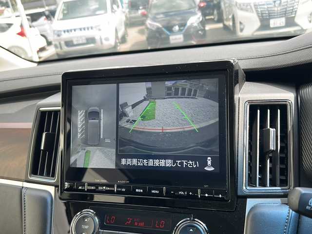 三菱 デリカＤ：５ P 大阪府 2023(令5)年 0.8万km アメジストブラック 純正10.1型ナビ/アラウンドビューモニター/フルセグTV/ETC/ドライブレコーダー/e-Assist/・衝突軽減ブレーキ/・車線逸脱警報システム/・後側方車両検知警報システム/・誤発進抑制機能/・レーダークルーズコントロール/・オートマチックハイビーム/シートヒーター/パワーシート/ステアリングヒーター/両側パワースライドドア/パワーバックドア/パドルシフト/アイドリングストップ/保証書/取説