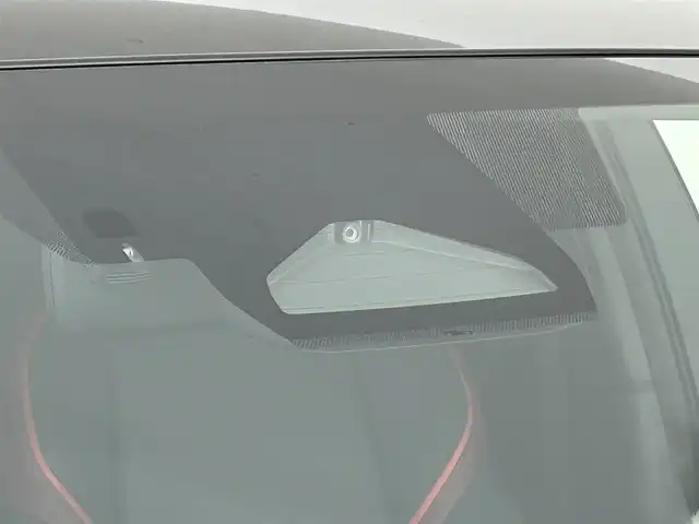トヨタ プリウス Z 道央・札幌 2023(令5)年 0.4万km プラチナホワイトパールマイカ ・４WD/・寒冷地仕様/・パノラマルーフ/・12型ディスプレイオーディオ/・パノラミックビューモニター/・デジタルインナーミラー/・ワイヤレス充電/・ビルトインETC2.0/・トヨタセーフティセンス/・レーダークルーズコントロール/・オートハイビーム/・PCS/・PDA/・RCTA/・RCD/・PKSB/・RSA/・BSM/・パーキングアシスト/・レザーシート/・D席パワーシート/・前席シートヒーター/・前席シートベンチレーション/・パワーバックドア/・LEDヘッドライト/・フォグライト/・オートライト/・純正フロアマット