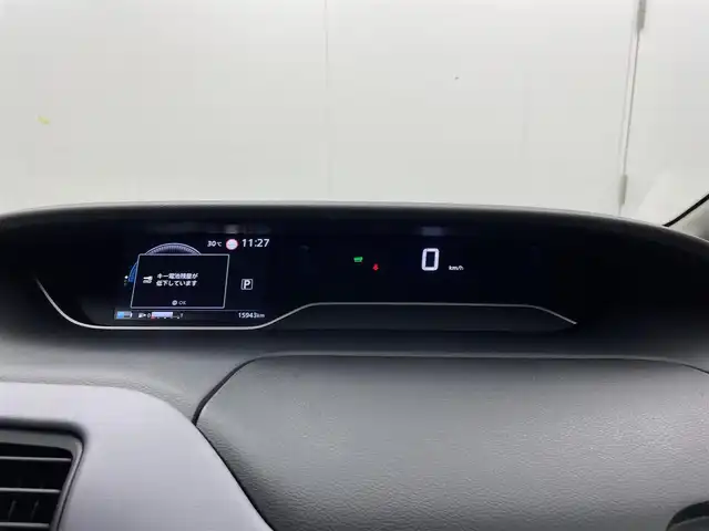 日産 セレナ e－パワー ハイウェイスター V 茨城県 2022(令4)年 1.6万km ブリリアントホワイトパール 2トーン 純正10型ナビ/全周囲カメラ/フルセグ/デジタルインナーミラー/プロパイロット/衝突被害軽減ブレーキ/車線逸脱抑制装置/オートマチックハイビーム/クリアランスソナー/BSI/両側電動スライドドア/ETC/ドラレコ/純正15インチAW/LEDヘッドライト/スマートキー