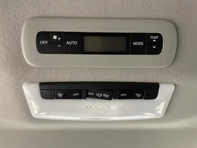 日産 セレナ e－パワー ハイウェイスター V 茨城県 2022(令4)年 1.6万km ブリリアントホワイトパール 2トーン 純正10型ナビ/全周囲カメラ/フルセグ/デジタルインナーミラー/プロパイロット/衝突被害軽減ブレーキ/車線逸脱抑制装置/オートマチックハイビーム/クリアランスソナー/BSI/両側電動スライドドア/ETC/ドラレコ/純正15インチAW/LEDヘッドライト/スマートキー