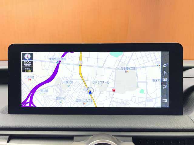 レクサス ＩＳ 300h バージョンL 千葉県 2022(令4)年 1.7万km ソニッククロム 後期型　/ムーンルーフ　/レーダークルーズ　/セミアニリン黒革　/３眼ＬＥＤヘッドライト　/ナビ　/ＴＶ　/３６０°　/Ｂｌｕｅｔｏｏｔｈ接続　/シートＨ　/エアーシート　/オートハイビーム　/セーフティシステム＋　/ＥＴＣ