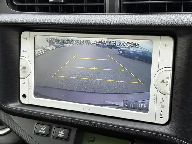 トヨタ アクア G 大分県 2014(平26)年 5万km ディープアメジストマイカメタリック ・ナビ(CD/BT/SD)/・バックカメラ/・ワンセグテレビ/・ETC/・ステアリングリモコン/・電格ミラー/・スマートキー/・プッシュスタートボタン/・フロアマット/・社外ホイール