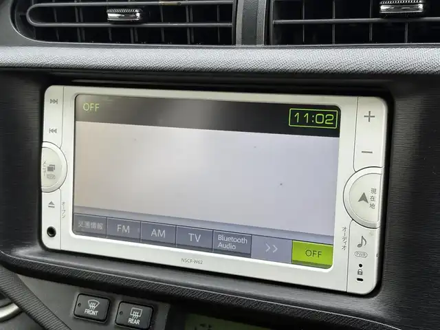 トヨタ アクア G 大分県 2014(平26)年 5万km ディープアメジストマイカメタリック ・ナビ(CD/BT/SD)/・バックカメラ/・ワンセグテレビ/・ETC/・ステアリングリモコン/・電格ミラー/・スマートキー/・プッシュスタートボタン/・フロアマット/・社外ホイール