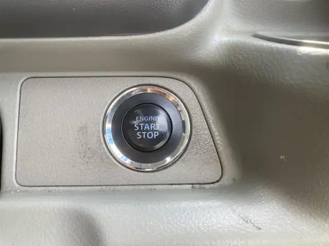 スズキ エブリィ ワゴン PZターボ 埼玉県 2019(令1)年 12.4万km パールホワイト (株)IDOMが運営する【じしゃロン鳩ヶ谷店】の自社ローン専用車両になりますこちらは現金またはオートローンご利用時の価格です。自社ローンご希望の方は別途その旨お申付け下さい/ターボ車/純正メモリナビ(品番:AVIC-RWS901)/フルセグTV/バックカメラ/プッシュスタート/左側パワースライドドア/右側イージークローザードア/ETC/純正HIDヘッドライト/社外13インチAW/衝突被害軽減システム/スマートキー/DVD再生機能付/ベンチシート