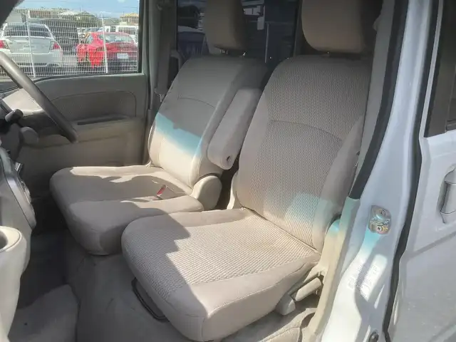 スズキ エブリィ ワゴン PZターボ 埼玉県 2019(令1)年 12.4万km パールホワイト (株)IDOMが運営する【じしゃロン鳩ヶ谷店】の自社ローン専用車両になりますこちらは現金またはオートローンご利用時の価格です。自社ローンご希望の方は別途その旨お申付け下さい/ターボ車/純正メモリナビ(品番:AVIC-RWS901)/フルセグTV/バックカメラ/プッシュスタート/左側パワースライドドア/右側イージークローザードア/ETC/純正HIDヘッドライト/社外13インチAW/衝突被害軽減システム/スマートキー/DVD再生機能付/ベンチシート