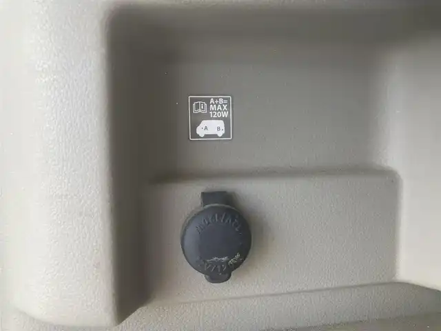 スズキ エブリィ ワゴン PZターボ 埼玉県 2019(令1)年 12.4万km パールホワイト (株)IDOMが運営する【じしゃロン鳩ヶ谷店】の自社ローン専用車両になりますこちらは現金またはオートローンご利用時の価格です。自社ローンご希望の方は別途その旨お申付け下さい/ターボ車/純正メモリナビ(品番:AVIC-RWS901)/フルセグTV/バックカメラ/プッシュスタート/左側パワースライドドア/右側イージークローザードア/ETC/純正HIDヘッドライト/社外13インチAW/衝突被害軽減システム/スマートキー/DVD再生機能付/ベンチシート