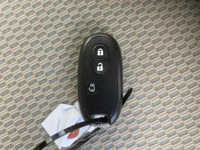 スズキ エブリィ ワゴン PZターボ 埼玉県 2019(令1)年 12.4万km パールホワイト (株)IDOMが運営する【じしゃロン鳩ヶ谷店】の自社ローン専用車両になりますこちらは現金またはオートローンご利用時の価格です。自社ローンご希望の方は別途その旨お申付け下さい/ターボ車/純正メモリナビ(品番:AVIC-RWS901)/フルセグTV/バックカメラ/プッシュスタート/左側パワースライドドア/右側イージークローザードア/ETC/純正HIDヘッドライト/社外13インチAW/衝突被害軽減システム/スマートキー/DVD再生機能付/ベンチシート