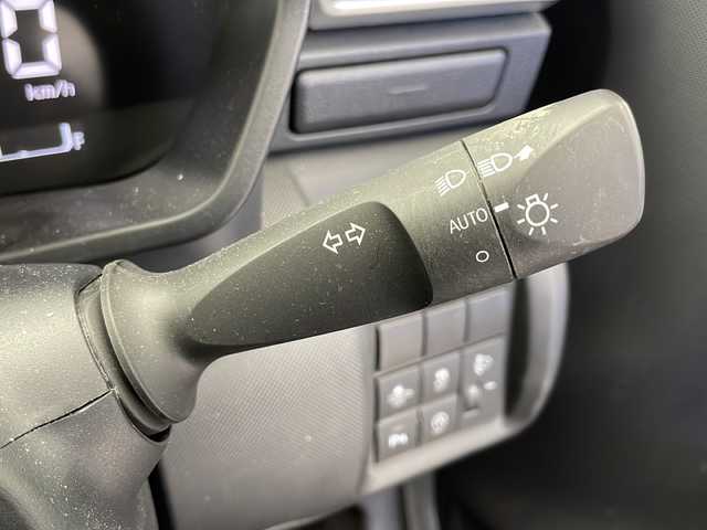 トヨタ ライズ G 千葉県 2020(令2)年 3.6万km ブライトシルバーM 純正ナビ/AM/FM/CD/DVD/BT/フルセグTV/プリクラッシュセーフティ/レーンキープアシスト/クリアランスソナー/ブラインドスポットモニタリング/先行車発進お知らせ/オートハイビーム/前後ドライブレコーダー/ビルトインETC/LEDヘッドライト