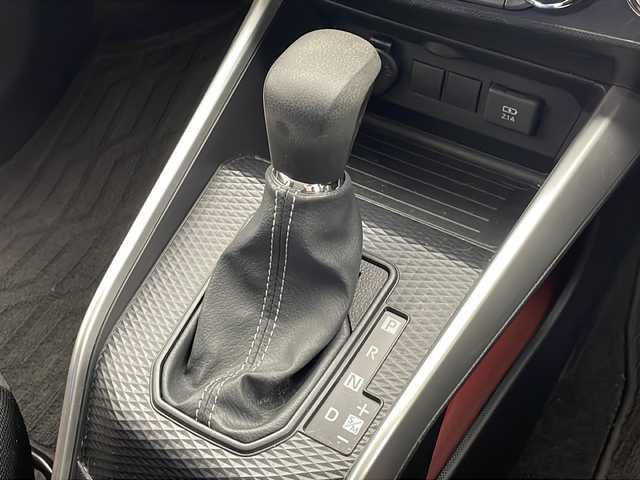 トヨタ ライズ G 千葉県 2020(令2)年 3.6万km ブライトシルバーM 純正ナビ/AM/FM/CD/DVD/BT/フルセグTV/プリクラッシュセーフティ/レーンキープアシスト/クリアランスソナー/ブラインドスポットモニタリング/先行車発進お知らせ/オートハイビーム/前後ドライブレコーダー/ビルトインETC/LEDヘッドライト