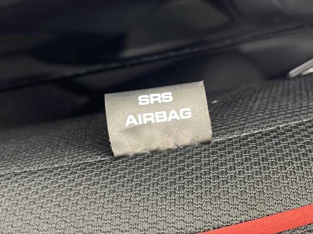 トヨタ ライズ G 千葉県 2020(令2)年 3.6万km ブライトシルバーM 純正ナビ/AM/FM/CD/DVD/BT/フルセグTV/プリクラッシュセーフティ/レーンキープアシスト/クリアランスソナー/ブラインドスポットモニタリング/先行車発進お知らせ/オートハイビーム/前後ドライブレコーダー/ビルトインETC/LEDヘッドライト