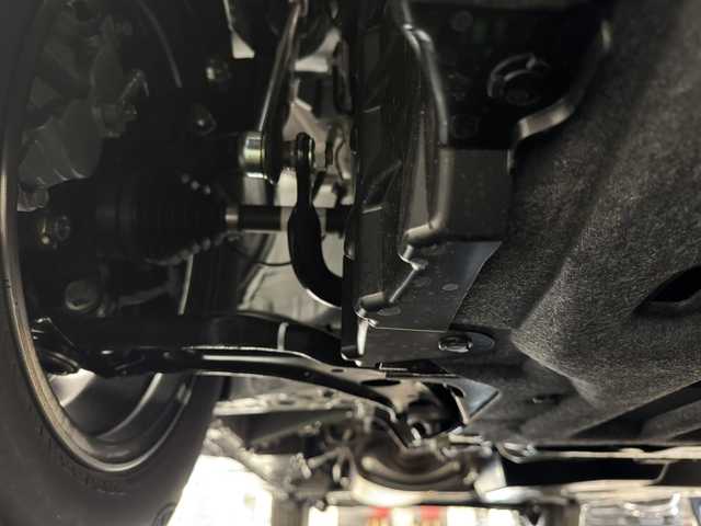 日産 セレナ e－パワー ハイウェイスター V 三重県 2025(令7)年 0.1千km プリズムホワイト 登録済未使用車/e-POWER/FF/インパネCVT/純正 12.3インチ Nissan Connectナビ/（AM/FM/USB/iPod/TV/Bluetooth/HDMI/CarPlay/AndroidAuto）/アラウンドビューモニター（移動物検知機能付）/両側ハンズフリーオートスライドドア/ドライブレコーダー前後*/ETC2.0*/安全/・プロパイロット（ナビリンク機能付）・緊急停止支援システム（SOSコール機能付）*/・エマージェンシーブレーキ/・衝突回避ステアリングアシスト/・LI（車線逸脱防止支援システム）＋LDW（車線逸脱警報）/・BSI（後側方衝突防止支援）＋BSW（後側方車両検知警報）/・RCTA（後退時車両検知警報）/・DA（ふらつき警報）/・踏み間違い衝突防止アシスト/・標識検知（進入禁止/最高速度/一時停止）/・フロント＆バックソナー/など/その他装備/・インテリジェントルームミラー*/・左右・後席独立オートエアコン/・オートライト、LEDヘッドライト、アダプティブLEDヘッドライト/・電動パーキングブレーキ＆ブレーキホールド/・USB充電ジャック（TYPE-Ax1、TYPE-Cx5）/・デュアルバックドア/・純正16inAW/・保/取/・スマートキーx2/など