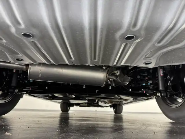 日産 セレナ e－パワー ハイウェイスター V 三重県 2025(令7)年 0.1千km プリズムホワイト 登録済未使用車/e-POWER/FF/インパネCVT/純正 12.3インチ Nissan Connectナビ/（AM/FM/USB/iPod/TV/Bluetooth/HDMI/CarPlay/AndroidAuto）/アラウンドビューモニター（移動物検知機能付）/両側ハンズフリーオートスライドドア/ドライブレコーダー前後*/ETC2.0*/安全/・プロパイロット（ナビリンク機能付）・緊急停止支援システム（SOSコール機能付）*/・エマージェンシーブレーキ/・衝突回避ステアリングアシスト/・LI（車線逸脱防止支援システム）＋LDW（車線逸脱警報）/・BSI（後側方衝突防止支援）＋BSW（後側方車両検知警報）/・RCTA（後退時車両検知警報）/・DA（ふらつき警報）/・踏み間違い衝突防止アシスト/・標識検知（進入禁止/最高速度/一時停止）/・フロント＆バックソナー/など/その他装備/・インテリジェントルームミラー*/・左右・後席独立オートエアコン/・オートライト、LEDヘッドライト、アダプティブLEDヘッドライト/・電動パーキングブレーキ＆ブレーキホールド/・USB充電ジャック（TYPE-Ax1、TYPE-Cx5）/・デュアルバックドア/・純正16inAW/・保/取/・スマートキーx2/など