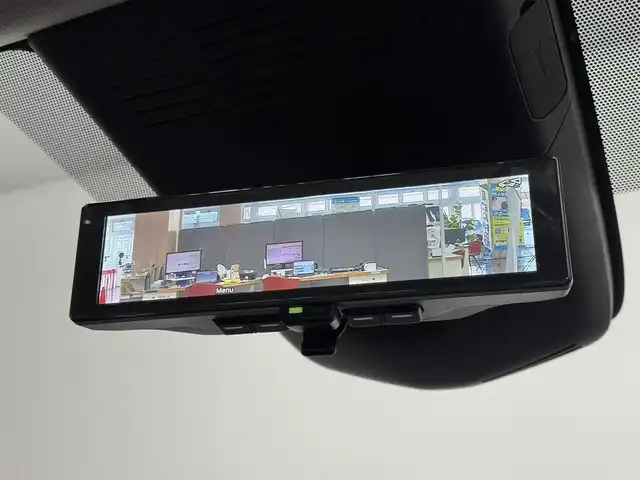 日産 セレナ e－パワー ハイウェイスター V 三重県 2025(令7)年 0.1千km プリズムホワイト 登録済未使用車/e-POWER/FF/インパネCVT/純正 12.3インチ Nissan Connectナビ/（AM/FM/USB/iPod/TV/Bluetooth/HDMI/CarPlay/AndroidAuto）/アラウンドビューモニター（移動物検知機能付）/両側ハンズフリーオートスライドドア/ドライブレコーダー前後*/ETC2.0*/安全/・プロパイロット（ナビリンク機能付）・緊急停止支援システム（SOSコール機能付）*/・エマージェンシーブレーキ/・衝突回避ステアリングアシスト/・LI（車線逸脱防止支援システム）＋LDW（車線逸脱警報）/・BSI（後側方衝突防止支援）＋BSW（後側方車両検知警報）/・RCTA（後退時車両検知警報）/・DA（ふらつき警報）/・踏み間違い衝突防止アシスト/・標識検知（進入禁止/最高速度/一時停止）/・フロント＆バックソナー/など/その他装備/・インテリジェントルームミラー*/・左右・後席独立オートエアコン/・オートライト、LEDヘッドライト、アダプティブLEDヘッドライト/・電動パーキングブレーキ＆ブレーキホールド/・USB充電ジャック（TYPE-Ax1、TYPE-Cx5）/・デュアルバックドア/・純正16inAW/・保/取/・スマートキーx2/など