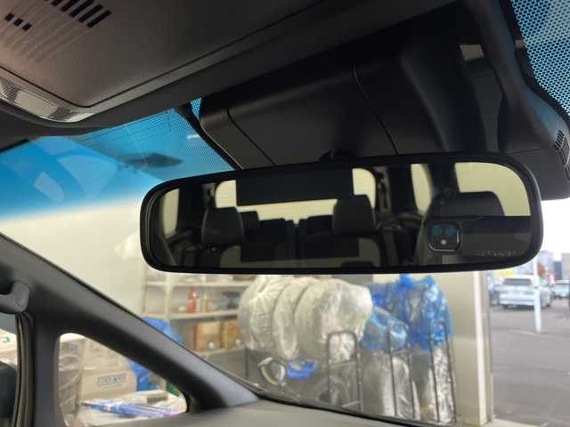 トヨタ アルファードハイブリット S タイプゴールドⅡ 道央・札幌 2022(令4)年 2.9万km ブラック ・４ＷＤ　/・ツインムーンルーフ　/・トヨタセーフティーセンス　/・純正９インチディスプレイオーディオ/・ナビ/BT/CD/DVD/USB/フルセグ/・TV/AppleCarPlay/AndroidAuto）　/・バックカメラ　/・純正フリップダウンモニター　/・両側パワースライドドア　/・パワーバックドア　/・ハーフレザーシート/運転席パワーシート/・オットマンシート/・ステアリングスイッチ/・LEDヘッドライト/オートライト/・オートマチックハイビーム/・プッシュスタート/スマートキー/・ETC/電動格納ミラー/・MTモード付AT/・純正ドライブレコーダー/・AC100W/1500W