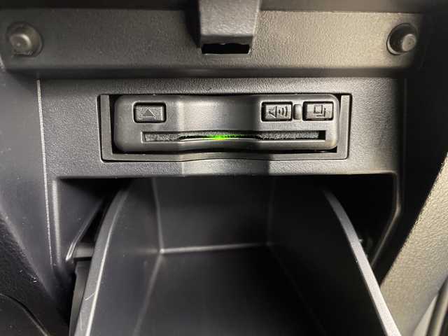 トヨタ アルファードハイブリット S タイプゴールドⅡ 道央・札幌 2022(令4)年 2.9万km ブラック ・４ＷＤ　/・ツインムーンルーフ　/・トヨタセーフティーセンス　/・純正９インチディスプレイオーディオ/・ナビ/BT/CD/DVD/USB/フルセグ/・TV/AppleCarPlay/AndroidAuto）　/・バックカメラ　/・純正フリップダウンモニター　/・両側パワースライドドア　/・パワーバックドア　/・ハーフレザーシート/運転席パワーシート/・オットマンシート/・ステアリングスイッチ/・LEDヘッドライト/オートライト/・オートマチックハイビーム/・プッシュスタート/スマートキー/・ETC/電動格納ミラー/・MTモード付AT/・純正ドライブレコーダー/・AC100W/1500W