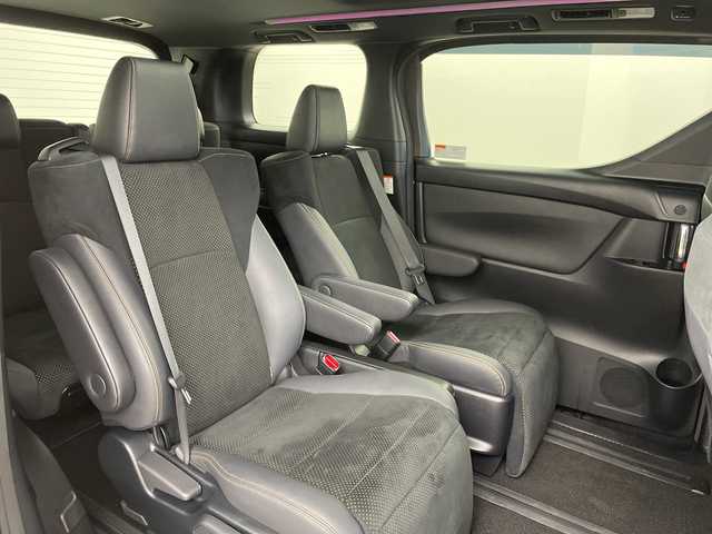 トヨタ アルファードハイブリット S タイプゴールドⅡ 道央・札幌 2022(令4)年 2.9万km ブラック ・４ＷＤ　/・ツインムーンルーフ　/・トヨタセーフティーセンス　/・純正９インチディスプレイオーディオ/・ナビ/BT/CD/DVD/USB/フルセグ/・TV/AppleCarPlay/AndroidAuto）　/・バックカメラ　/・純正フリップダウンモニター　/・両側パワースライドドア　/・パワーバックドア　/・ハーフレザーシート/運転席パワーシート/・オットマンシート/・ステアリングスイッチ/・LEDヘッドライト/オートライト/・オートマチックハイビーム/・プッシュスタート/スマートキー/・ETC/電動格納ミラー/・MTモード付AT/・純正ドライブレコーダー/・AC100W/1500W