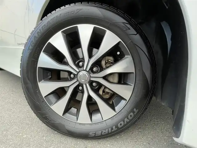 日産 セレナ 東京都 2018(平30)年 4.9万km パール 純正ナビ　/　　ＴＶ　フルセグ　ＣＤ　ＤＶＤ　Ｂｌｕｅｔｏｏｔｈ　/全周囲カメラ　/パーキングアシスト　/クルーズコントロールシステム　/ＥＴＣ　/前後ドラレコ　/衝突被害軽減システム　/盗難防止装置/ABS/横滑り防止装置/レーンアシスト/オートライト