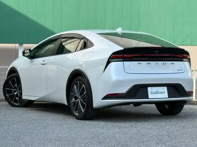 トヨタ プリウス G 千葉県 2025(令7)年 0.1千km プラチナホワイトパールマイカ ８インチディスプレイオーディオTV/トヨタセーフティセンス/パーキングサポートブレーキ/ブラインドスポットモニター/パノラミックビューモニター/ETC２．０/シートヒーターD席／N席/純正アルミ/オートハイビーム/AC１００V/レーダークルーズコントロール/ドアバイザー/ステアリングスイッチ