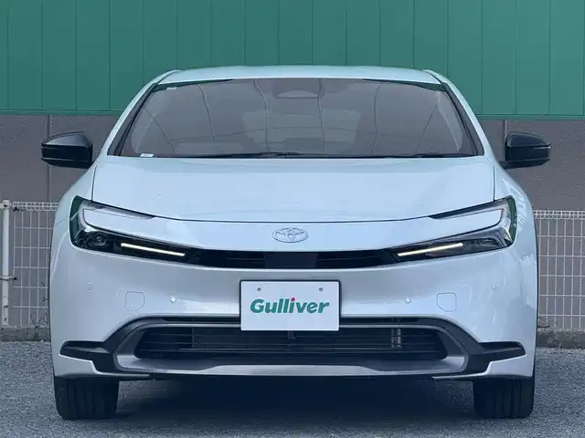 トヨタ プリウス G 千葉県 2025(令7)年 0.1千km プラチナホワイトパールマイカ ８インチディスプレイオーディオTV/トヨタセーフティセンス/パーキングサポートブレーキ/ブラインドスポットモニター/パノラミックビューモニター/ETC２．０/シートヒーターD席／N席/純正アルミ/オートハイビーム/AC１００V/レーダークルーズコントロール/ドアバイザー/ステアリングスイッチ